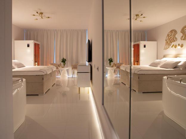 Gold Sauna&jacuzzi Apartment