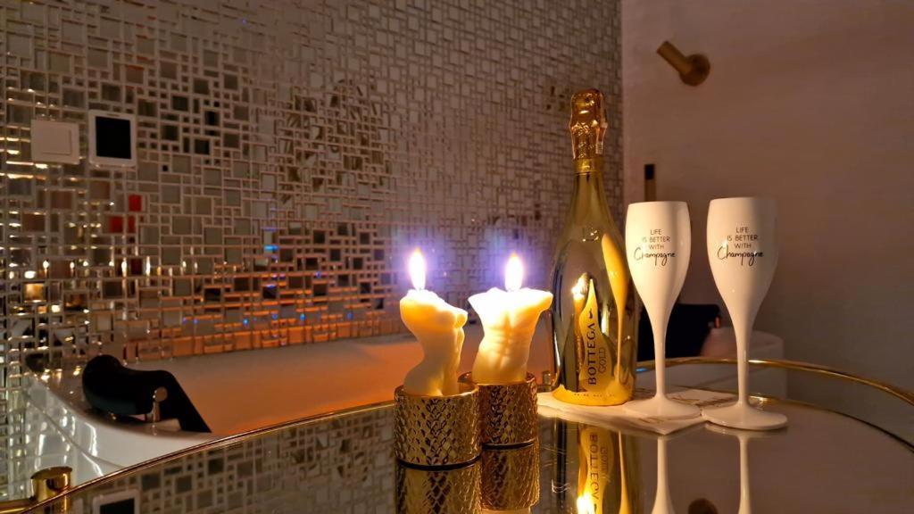 Gold Sauna&jacuzzi